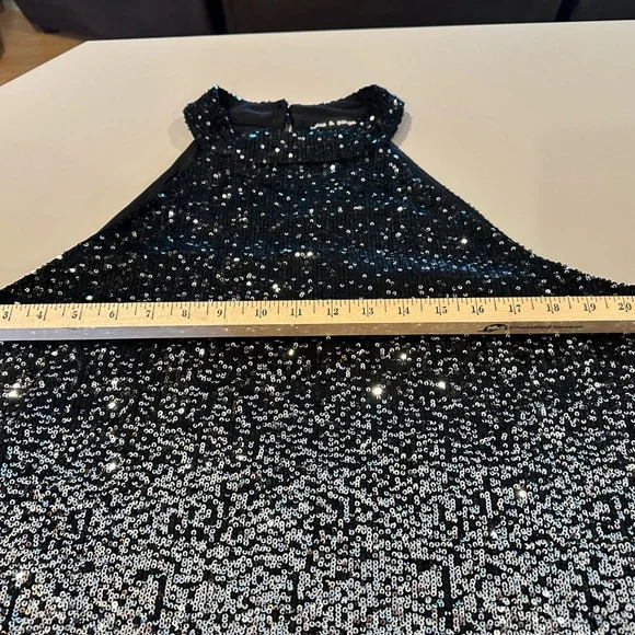 Women’s Silver Sequin Sleeveless Top XL - Picture 3 of 6